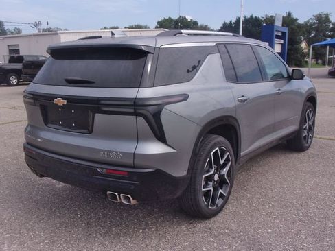 Used 2026 Chevrolet Traverse High Country AWD/4WD image 7