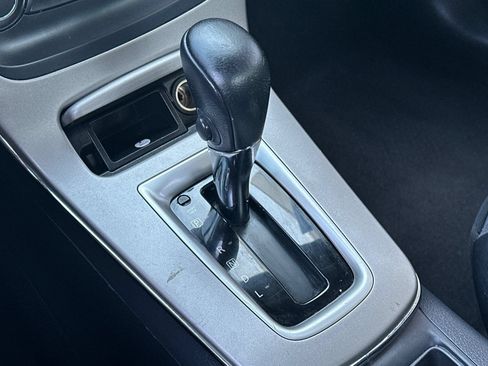 Used 2015 Nissan Sentra SV FWD image 20