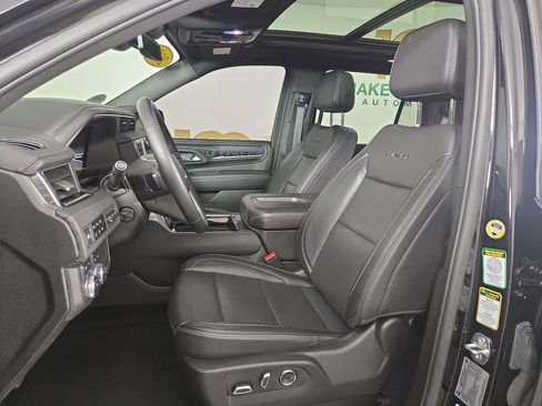 Used 2024 GMC Yukon Denali image 11