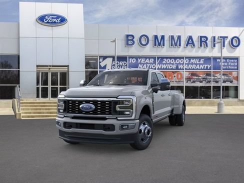 New 2026 Ford F350 4x4 Crew Cab DRW Super Duty image 2