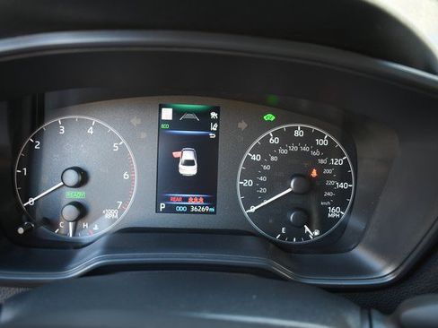 Certified 2025 Toyota Corolla LE FWD image 31