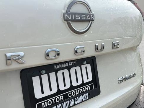 Used 2023 Nissan Rogue SV AWD/4WD image 43