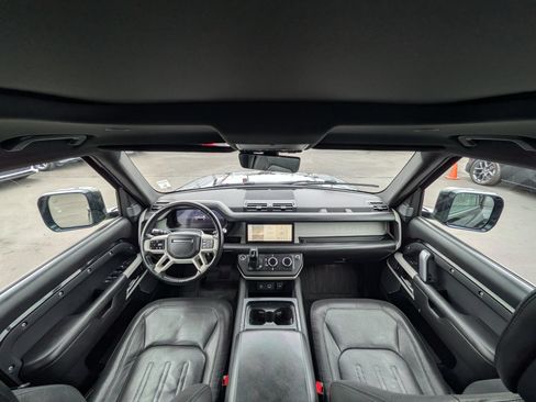 Used 2021 Land Rover Defender 110 X-Dynamic HSE AWD/4WD image 10