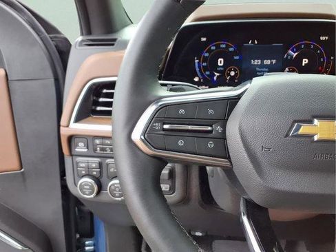 New 2026 Chevrolet Suburban High Country AWD/4WD image 21