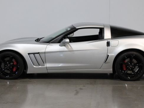 Used 2013 Chevrolet Corvette Grand Sport w/ 2LT Preferred Equipment Group RWD image 28