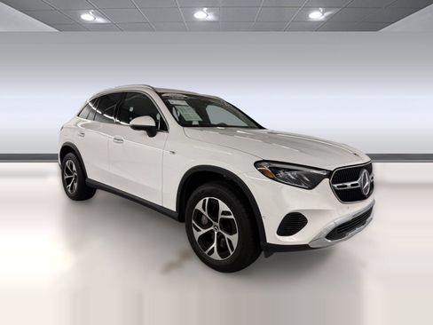Certified 2025 Mercedes-Benz GLC 350e 4MATIC image 7