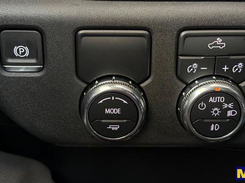 Certified 2026 GMC Sierra 1500 Elevation RWD image 35