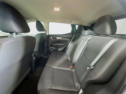 Used 2017 Nissan Rogue Sport S w/ S Appearance Package image 22