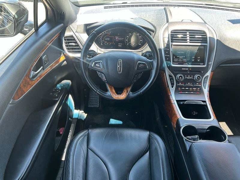 Used 2016 Lincoln MKX Select FWD image 9
