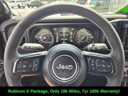 Used 2025 Jeep Wrangler Unlimited Rubicon AWD/4WD image 28