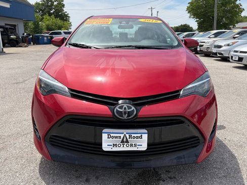 Used 2018 Toyota Corolla LE FWD image 8