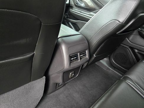 Used 2024 GMC Terrain SLT image 52