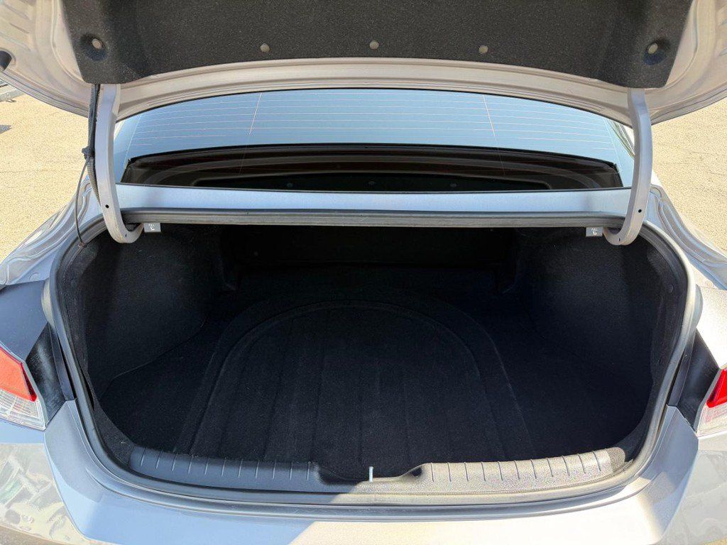 Used 2023 Hyundai Elantra SEL w/ Convenience Package FWD image 42