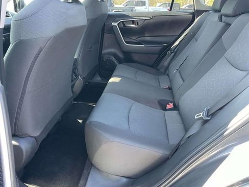 Used 2024 Toyota RAV4 XLE w/ Convenience Package image 10