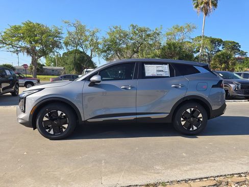 New 2026 Kia Sportage LX FWD image 5