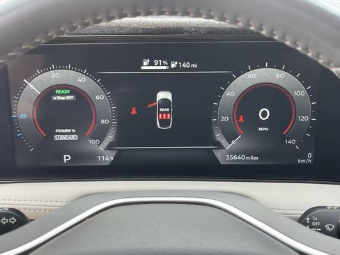Used 2024 Nissan Ariya AWD image 32