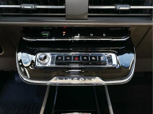 Certified 2024 Lincoln Corsair AWD w/ Equipment Group 101A image 19