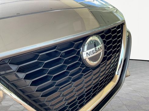 Used 2019 Nissan Altima 2.5 SR w/ SR Premium Package FWD image 30