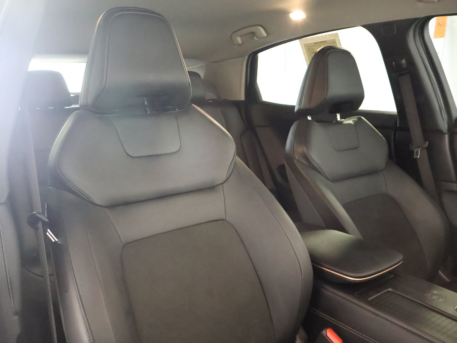 Used 2024 Nissan Ariya AWD image 47