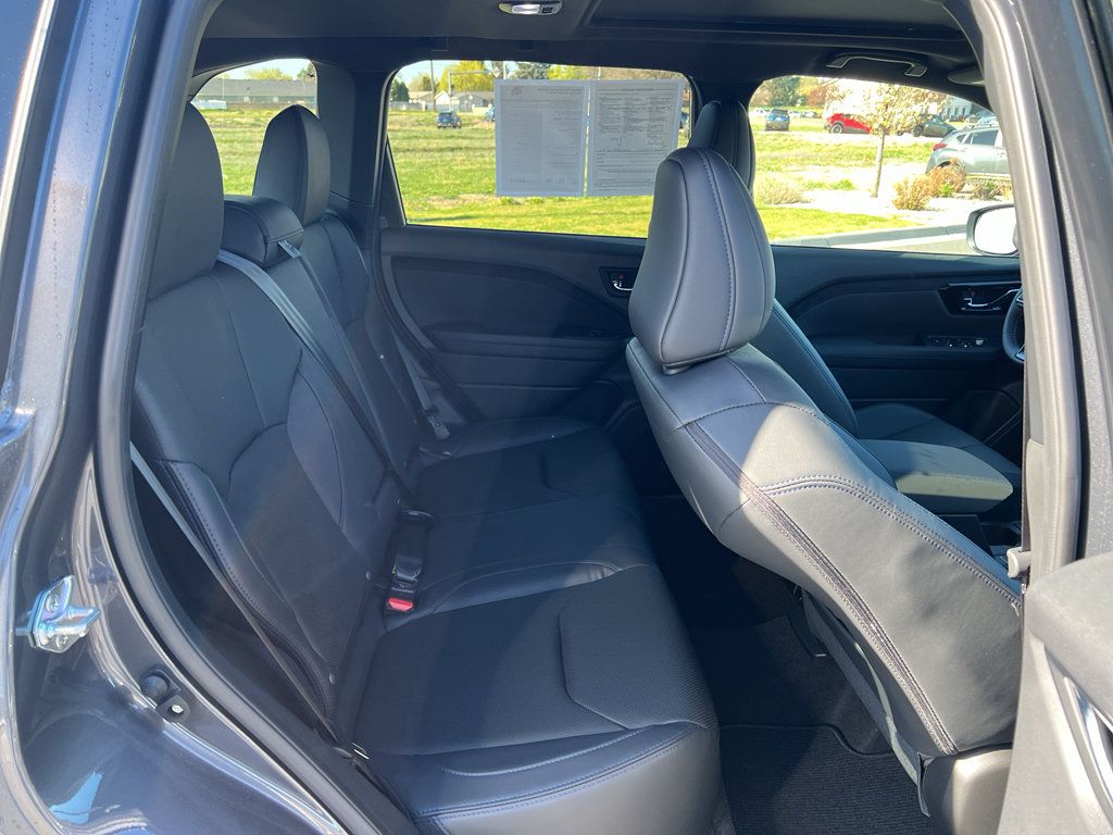 Used 2025 Subaru Forester Limited AWD/4WD image 28