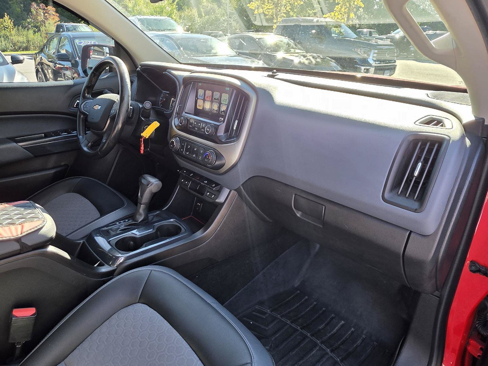 Used 2016 Chevrolet Colorado Z71 AWD/4WD image 23