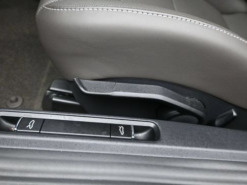 Certified 2025 Porsche 718 Cayman RWD image 13