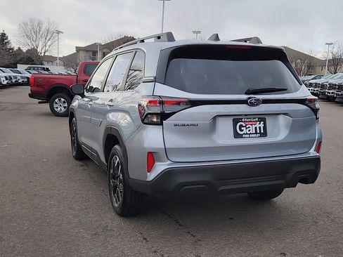 Used 2025 Subaru Forester Premium image 10