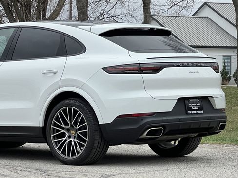 Certified 2021 Porsche Cayenne Coupe image 10