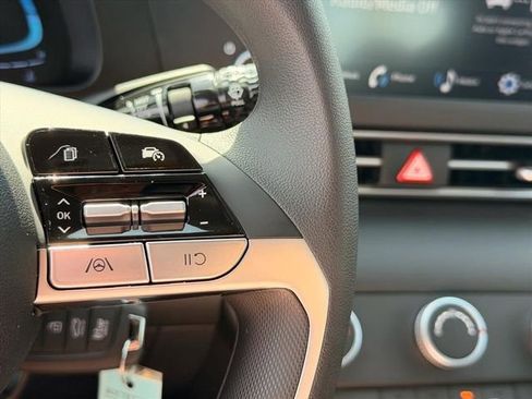 New 2026 Hyundai Elantra SE FWD image 20