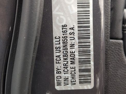 Used 2022 Jeep Grand Cherokee L Limited w/ Luxury Tech Group II image 38