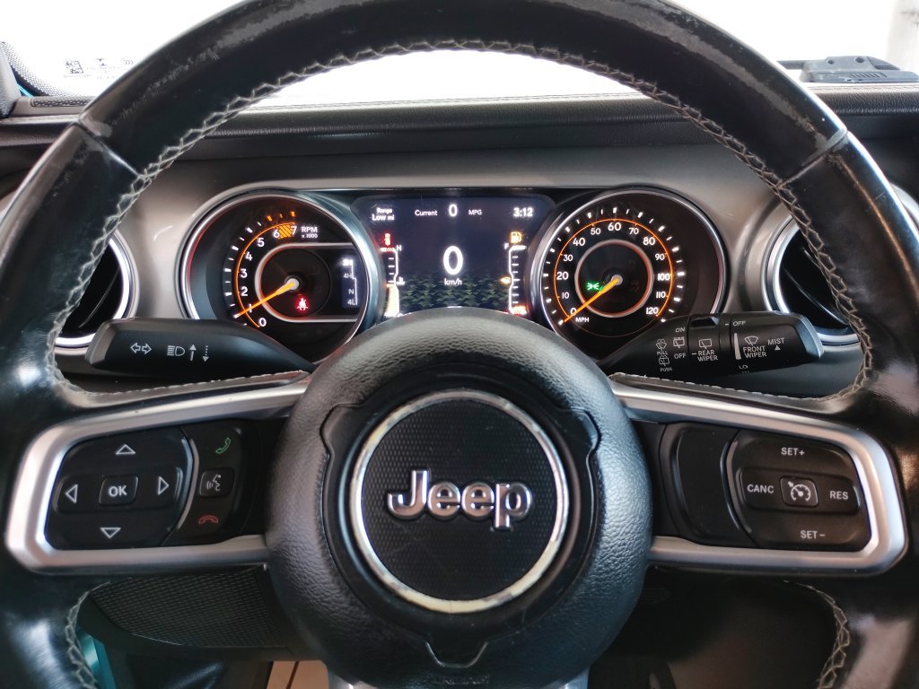 Used 2020 Jeep Wrangler Unlimited Sahara AWD/4WD image 28