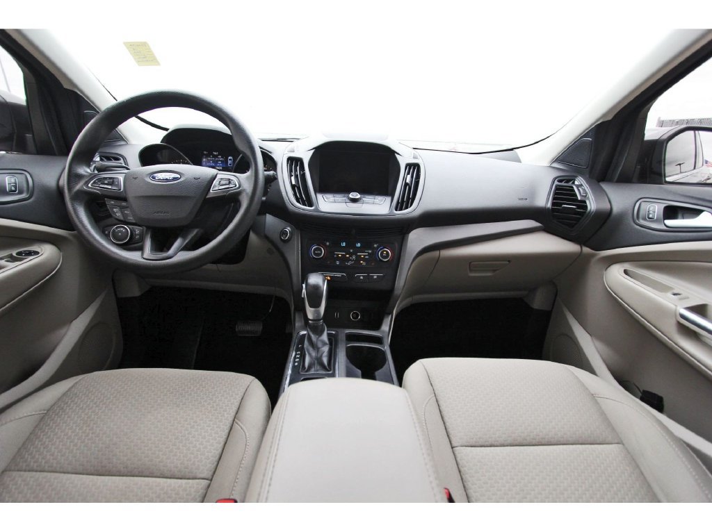 Used 2019 Ford Escape SE FWD image 9