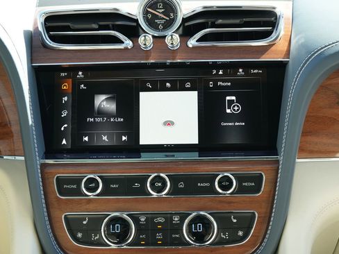 New 2026 Bentley Bentayga image 15