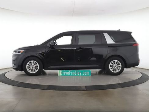Used 2022 Kia Carnival LX FWD image 9