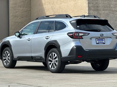 New 2025 Subaru Outback Premium image 5