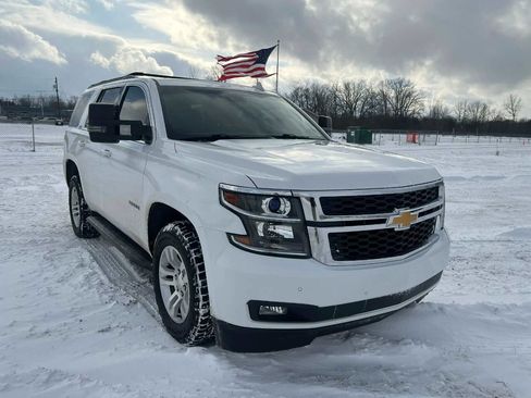 Used 2015 Chevrolet Tahoe LT w/ Luxury Package image 2