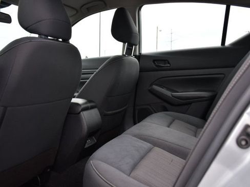 Used 2024 Nissan Altima 2.5 SV FWD image 16