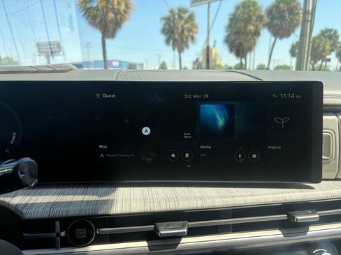 Used 2025 Hyundai Santa Fe Calligraphy image 24