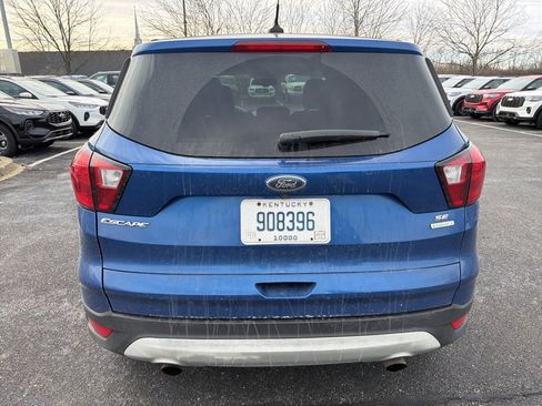 Used 2019 Ford Escape SE image 6