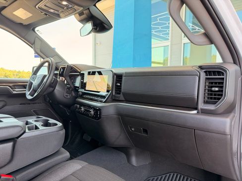 Used 2026 Chevrolet Silverado 1500 RST AWD/4WD image 31
