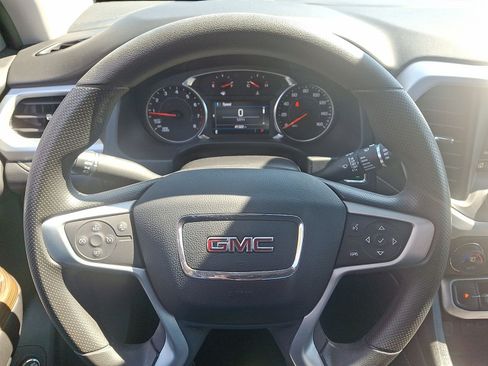 Certified 2023 GMC Acadia SLE w/ Driver Convenience Package AWD/4WD image 16