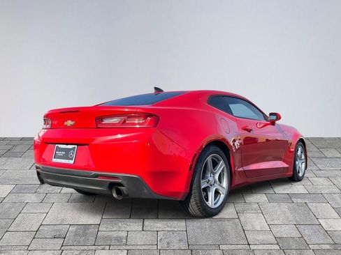 Used 2018 Chevrolet Camaro LT image 7