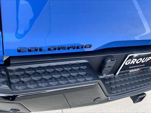 Used 2025 Chevrolet Colorado Trail Boss AWD/4WD image 29
