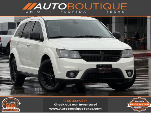 Used 2019 Dodge Journey SE w/ Blacktop Package image 1