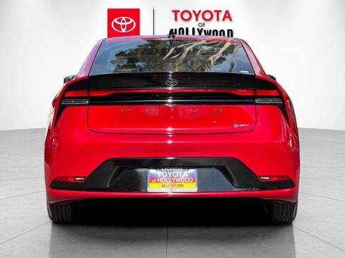 New 2027 Toyota Prius XLE FWD image 5