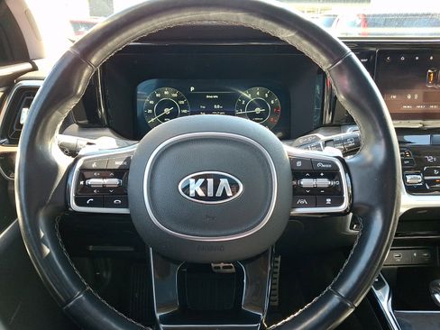 Used 2021 Kia Sorento SX Prestige image 19