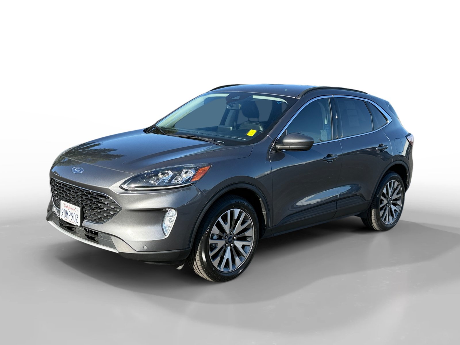 Used 2022 Ford Escape Titanium AWD/4WD image 1