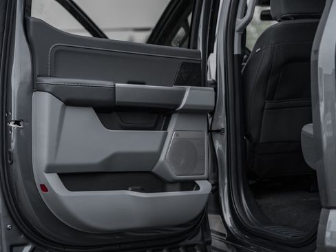 New 2026 Ford F250 XLT w/ XLT Premium Package image 40