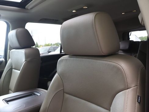 Used 2018 Chevrolet Tahoe LT w/ Luxury Package AWD/4WD image 34