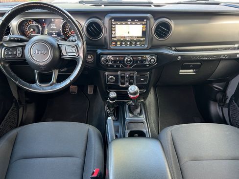 Used 2022 Jeep Wrangler Unlimited Sport w/ Sun And Sound Package image 13